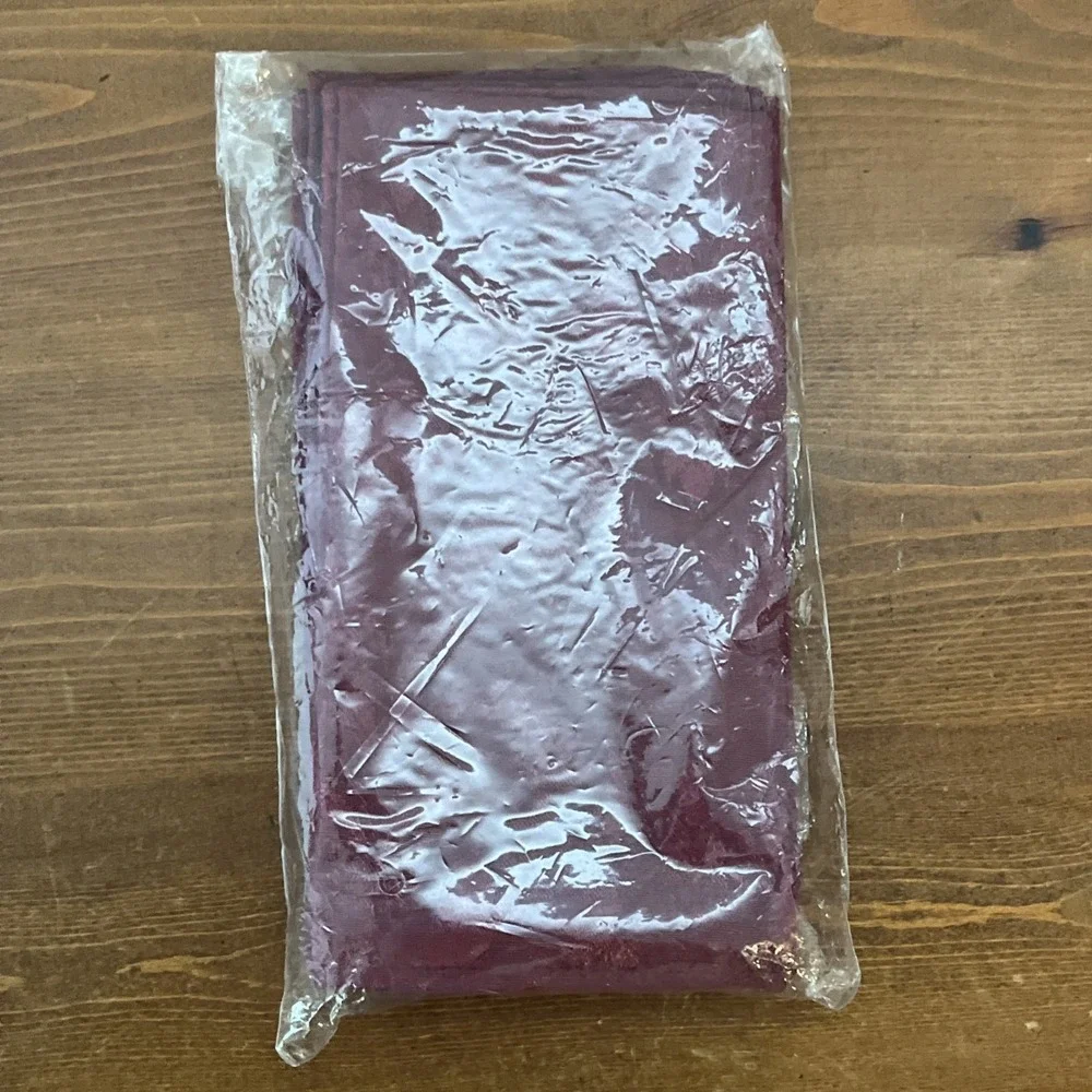 NEW JCPENNEY HOME COLLECTION‎ Cranberry Napkins Set of 4 - 17